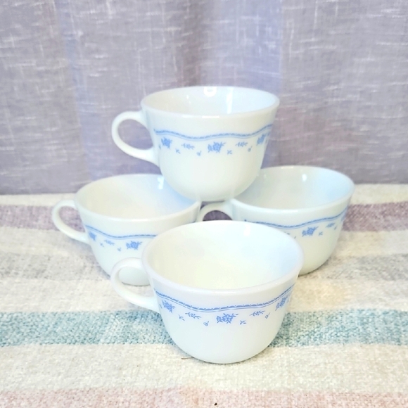 PYREX Floral Teacup Set - Picture 1 of 14